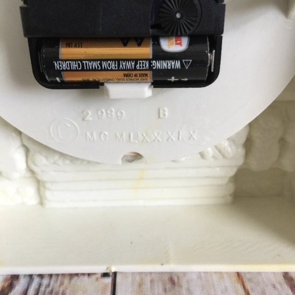 Vintage Burwood Gazebo Clock #2989 - Picture 5 of 12